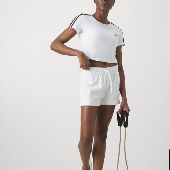 Adidas Sportswear ESSENTIALS 3 STRIPES BABY T-shirt Jersey Crop Top B&W size L - Picture 4 of 11